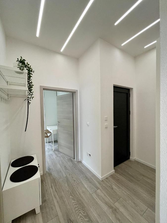 Lambda Holiday Apartments Jesenice  Exterior photo