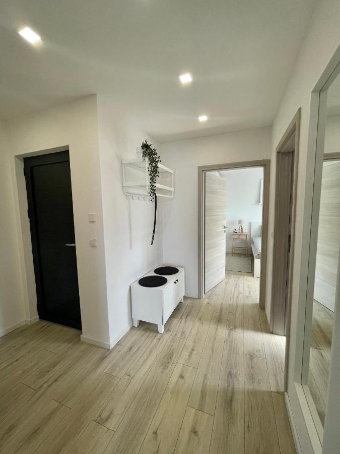 Lambda Holiday Apartments Jesenice  Exterior photo